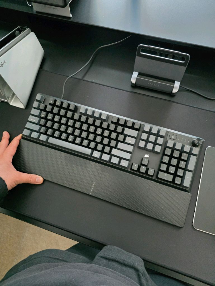 커세어 K70 RGB CORE 유선 기계식 키보드 그레이 + 커세어 전용 팜레스트 이미지