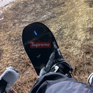 스노우보드 데크 사이즈 158cm 시즌이 끝났으니 저렴하게 바인딩 + 데크가방까지 싸게 넘겨요!! 이미지