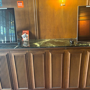 대형 테블릿(키오스크용) 이미지