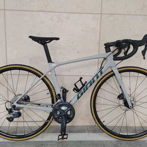 상태 좋은 21년 자이언트tcr 어드밴스1 디스크 울테그라 카본 로드자전거 s사이즈 팔아요. 이미지