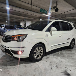 코란도투리스모 TX4륜 9인승 모델 2018 년형식 98,000km 이미지