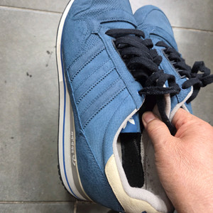 아디다스 운동화 270 이미지