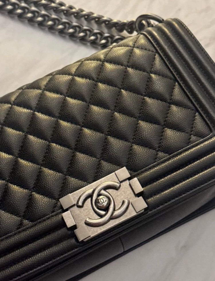 샤넬 보이백 빈티지 은장 이미지