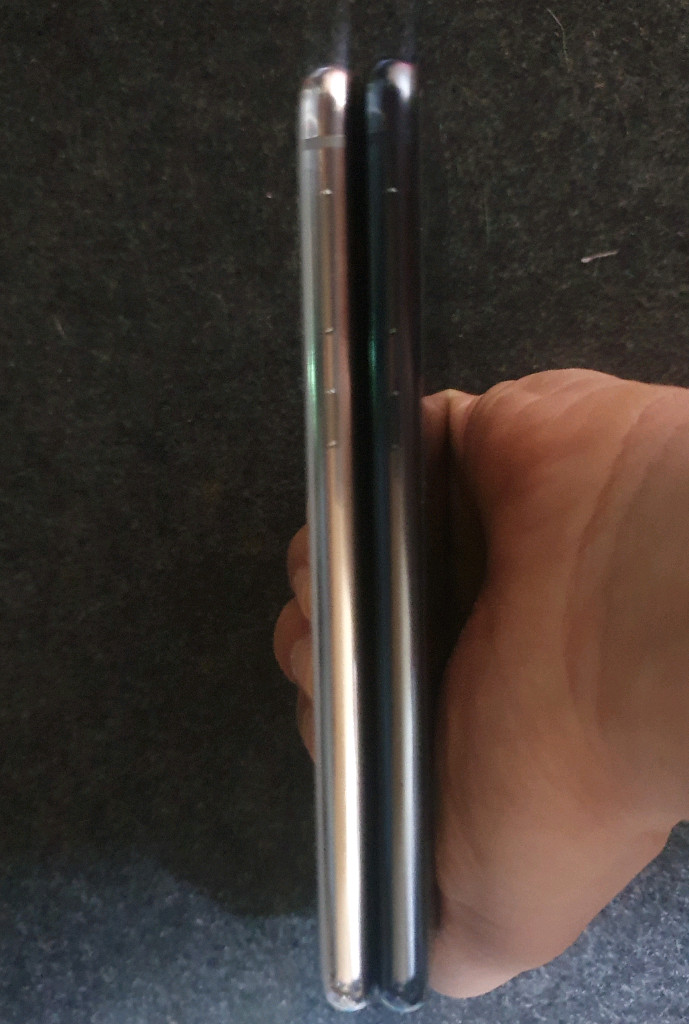 갤럭시s10e 블랙, 화이트 깨끗한폰 이미지