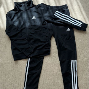 아디다스 키즈 져지 세트 주니어 져지 140/키즈 트레이닝복 세트 이미지