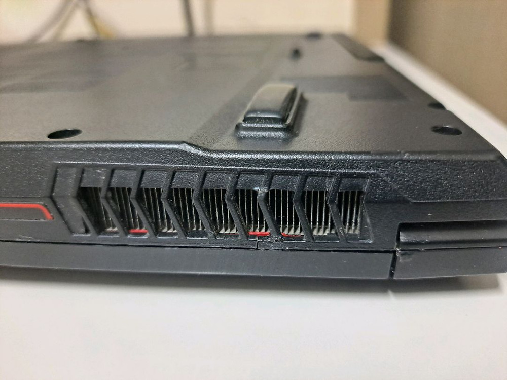 게이밍 노트북 부품용 (msi ge62 작동됨) 이미지