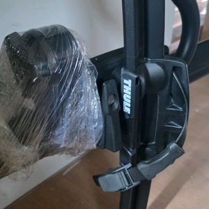 싼타페DM 툴레 7106 가로바 + 598 블랙 자전거캐리어 x2 일괄 판매합니다 이미지