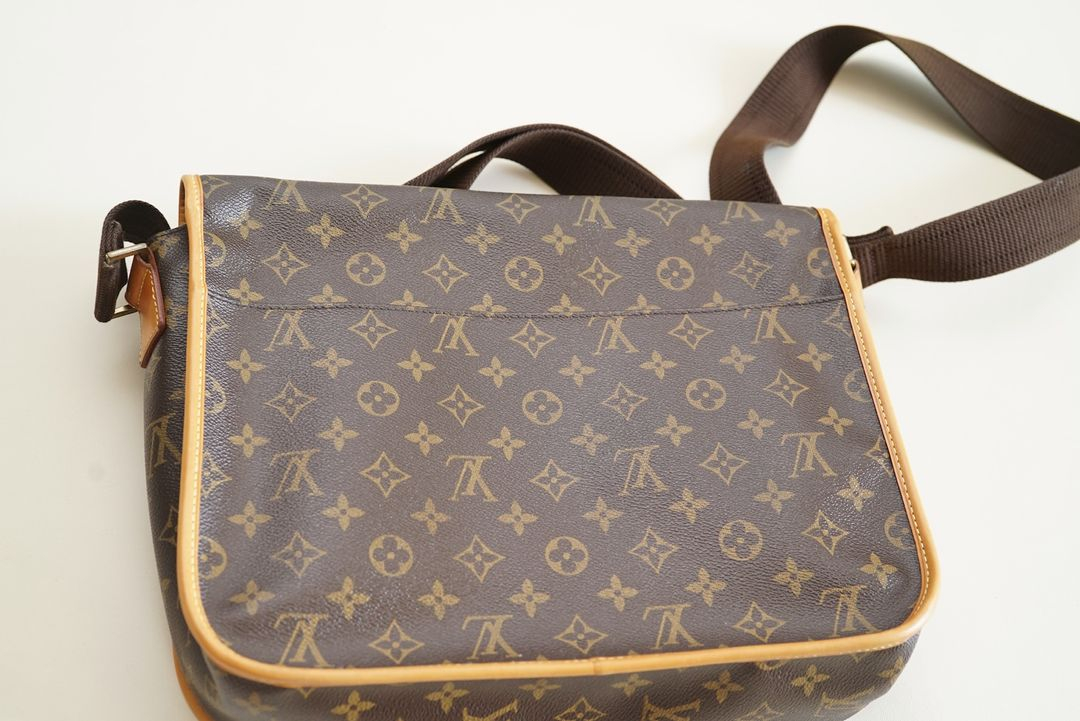 루이비통 모노그램 메신저백 정품 이미지