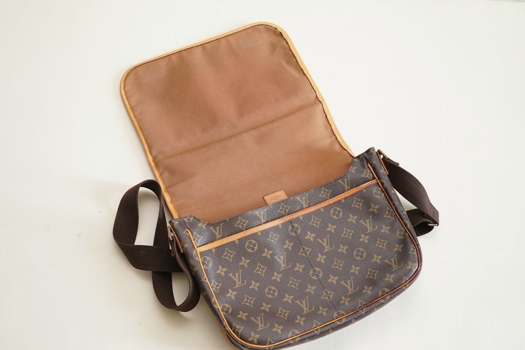 루이비통 모노그램 메신저백 정품 이미지