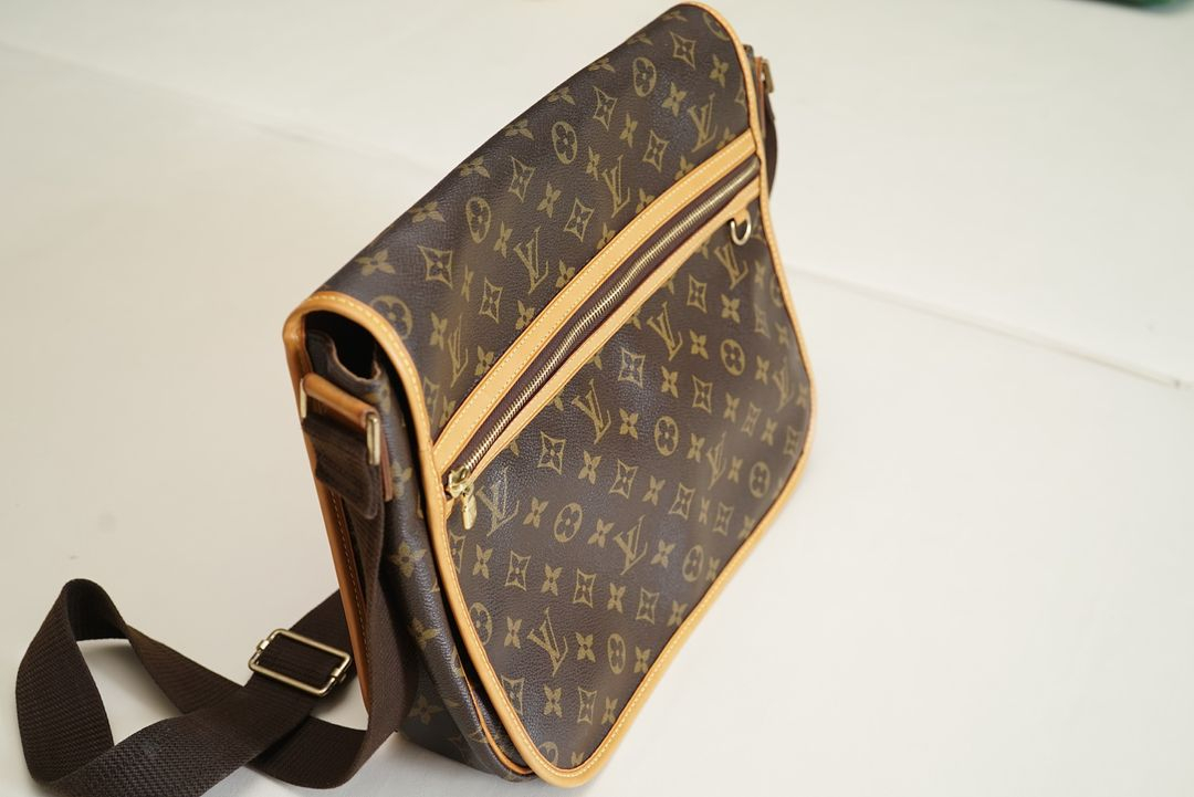 루이비통 모노그램 메신저백 정품 이미지