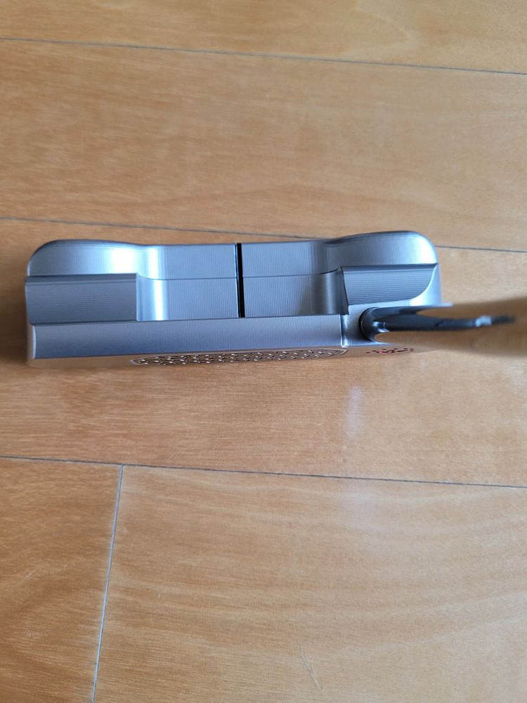 신품급 스카티카메론 2025년 스튜디오 스타일 카탈리나(카타리나)퍼터 33인치 이미지