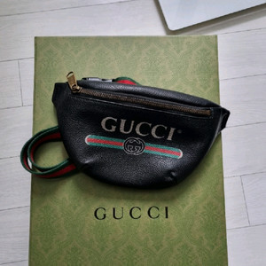 구찌 벨트백 이미지