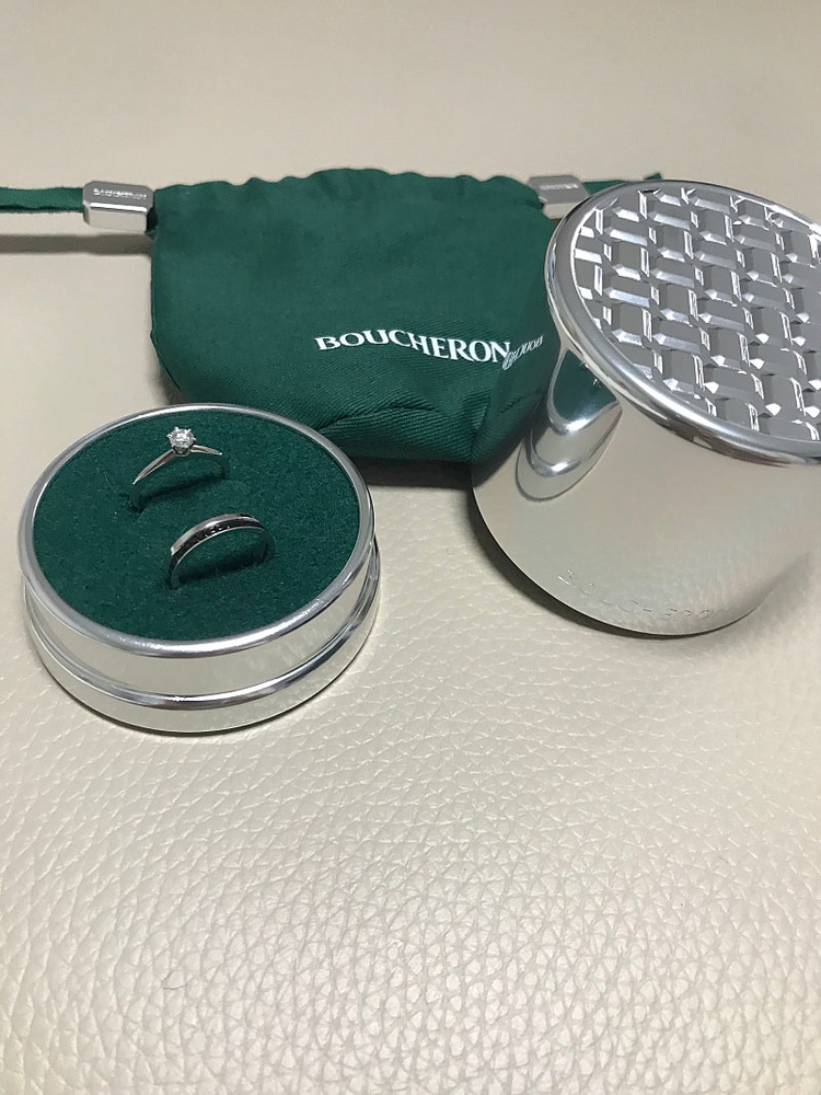 부쉐론 반지 케이스 이미지