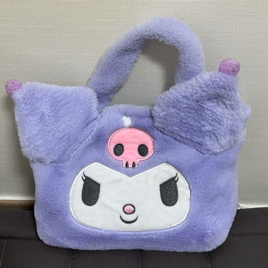 산리오 쿠로미 털 토트백 이미지