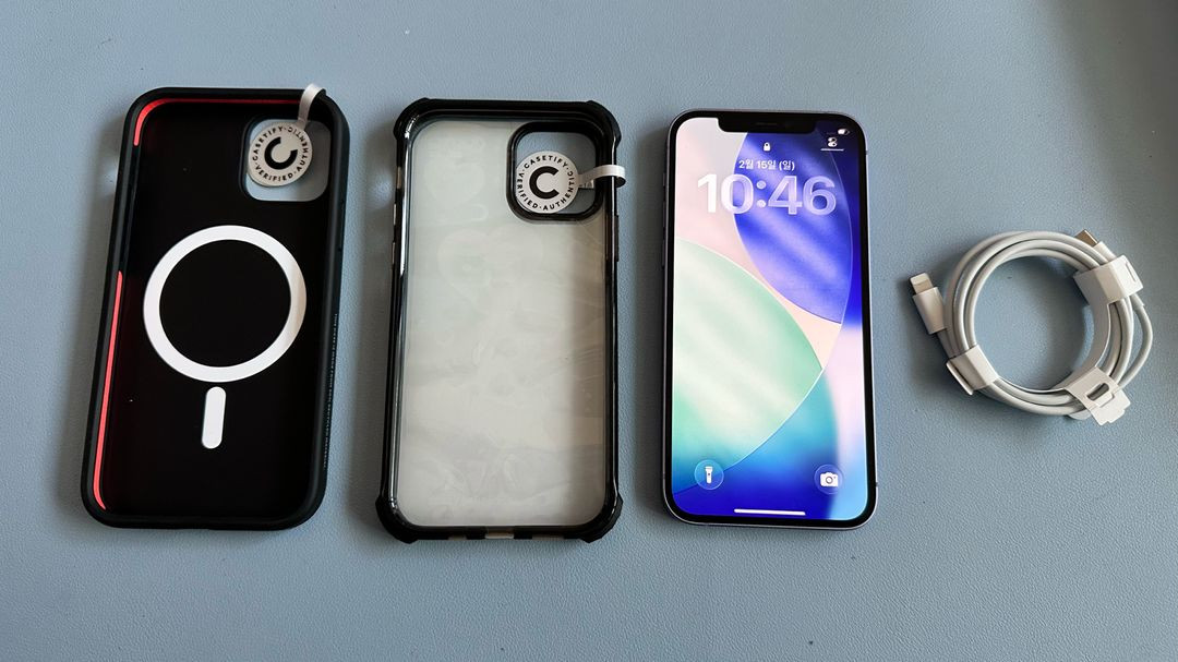 아이폰12퍼플 128기가 ,배터리79프로,케이스티파이 새상품2개 포함기능 ㅡ페이스아이디 터치 잘됨,모든기능정상배터리 이미지