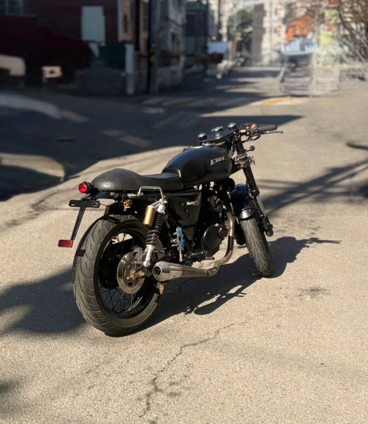 엘로이 헌터 125 20년식 1만키로이하 낭만바이크 이미지