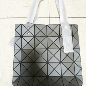 바오바오 이세이 미야케 토드백.(기하학 패턴 토트백) 이미지