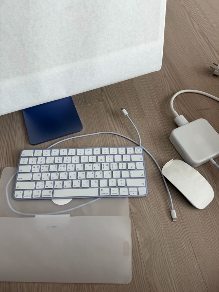 아이맥 24인치 M3 8GB 256GB 애플케어 26/09까지 이미지