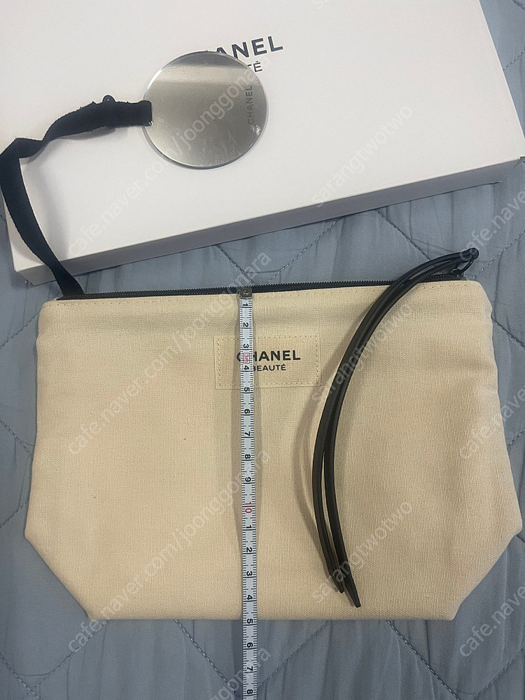 (새제품) 샤넬 베이지색 파우치 이미지