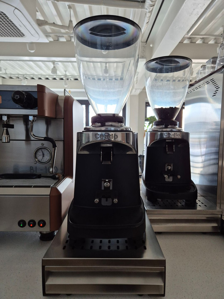 체아도 e37r 커피 그라인더 이미지