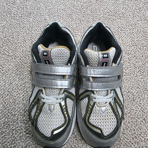 뉴발란스1906운동화 이미지