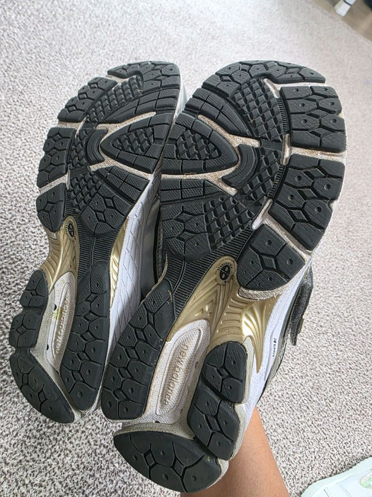 뉴발란스1906운동화 이미지