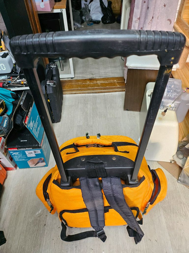 올림피아 캐리어 백팩 이미지