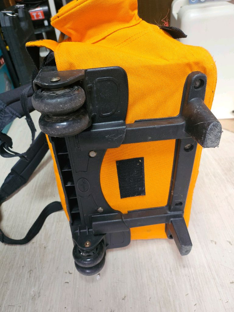 올림피아 캐리어 백팩 이미지