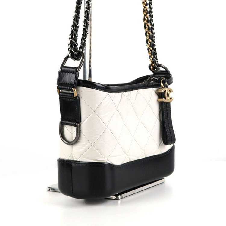 [중고명품다올] 샤넬 가브리엘 호보백 스몰 화이트 블랙 숄더백 25번대 A91810 이미지