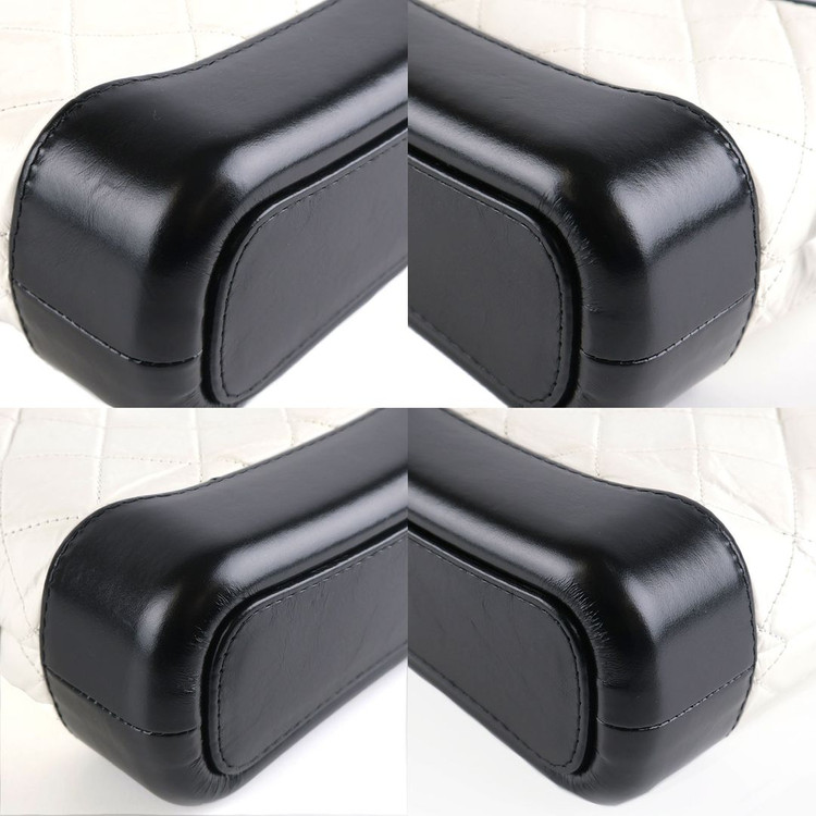 [중고명품다올] 샤넬 가브리엘 호보백 스몰 화이트 블랙 숄더백 25번대 A91810 이미지