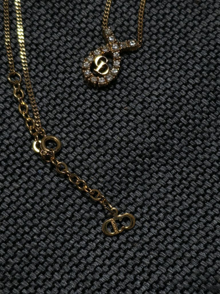 크리스챤디올 Dior 정품 빈티지 꼬임 큐빅 CD 로고 목걸이 이미지