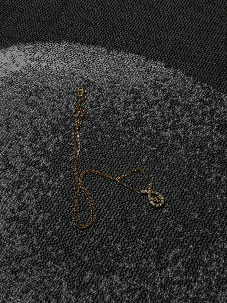 크리스챤디올 Dior 정품 빈티지 꼬임 큐빅 CD 로고 목걸이 이미지