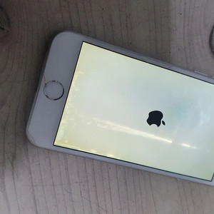 스마트폰 실버 아이폰 부품용 이미지