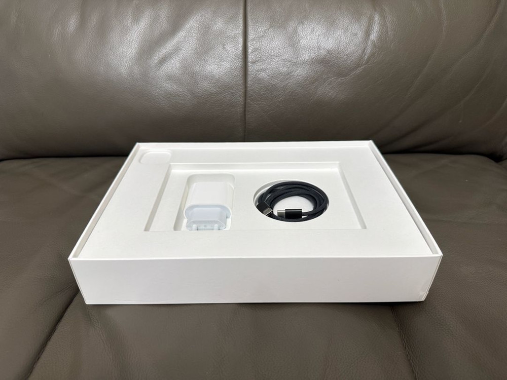 태블릿 11인치 128GB 이미지
