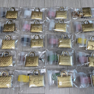 캐릭터 골드 20mg 키링 166개 83만원 이미지