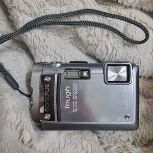 올림푸스 터프 tg-810 레트로 디카 방수 gps 카메라 이미지