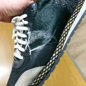 필립모델 송치스니커즈 40사이즈팝니다 이미지