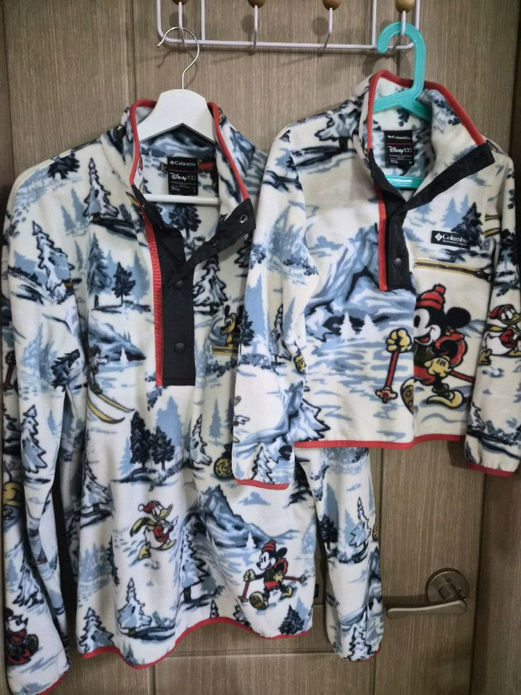 Columbia 컬럼비아 디즈니100주년기념 한정판 반집업 S 남여공용(크게나와서 남성 95까지 착용가능) 이미지