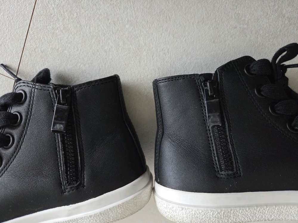 버버리키즈 운동화 29C 이미지