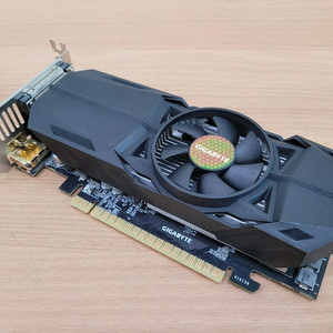 기가바이트 GTX1050 LP 그래픽카드 이미지