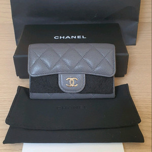 샤넬 캐비어 클똑 카드지갑 새상품급 정품(감정O)구찌프라다루이비통디올고야드샤넬셀린느보테가생로랑발렌시아가버버리가방 이미지