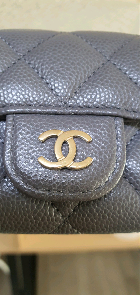 샤넬 캐비어 클똑 카드지갑 새상품급 정품(감정O)구찌프라다루이비통디올고야드샤넬셀린느보테가생로랑발렌시아가버버리가방 이미지