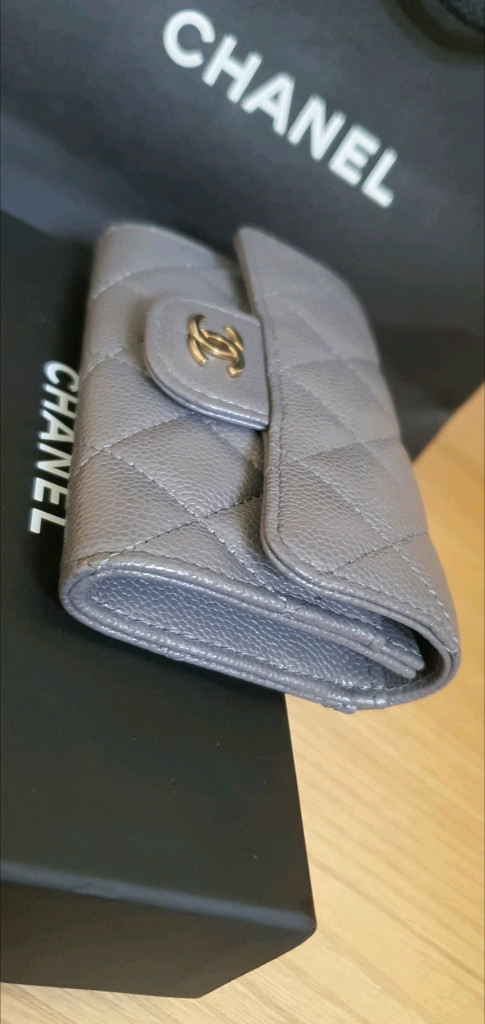 샤넬 캐비어 클똑 카드지갑 새상품급 정품(감정O)구찌프라다루이비통디올고야드샤넬셀린느보테가생로랑발렌시아가버버리가방 이미지