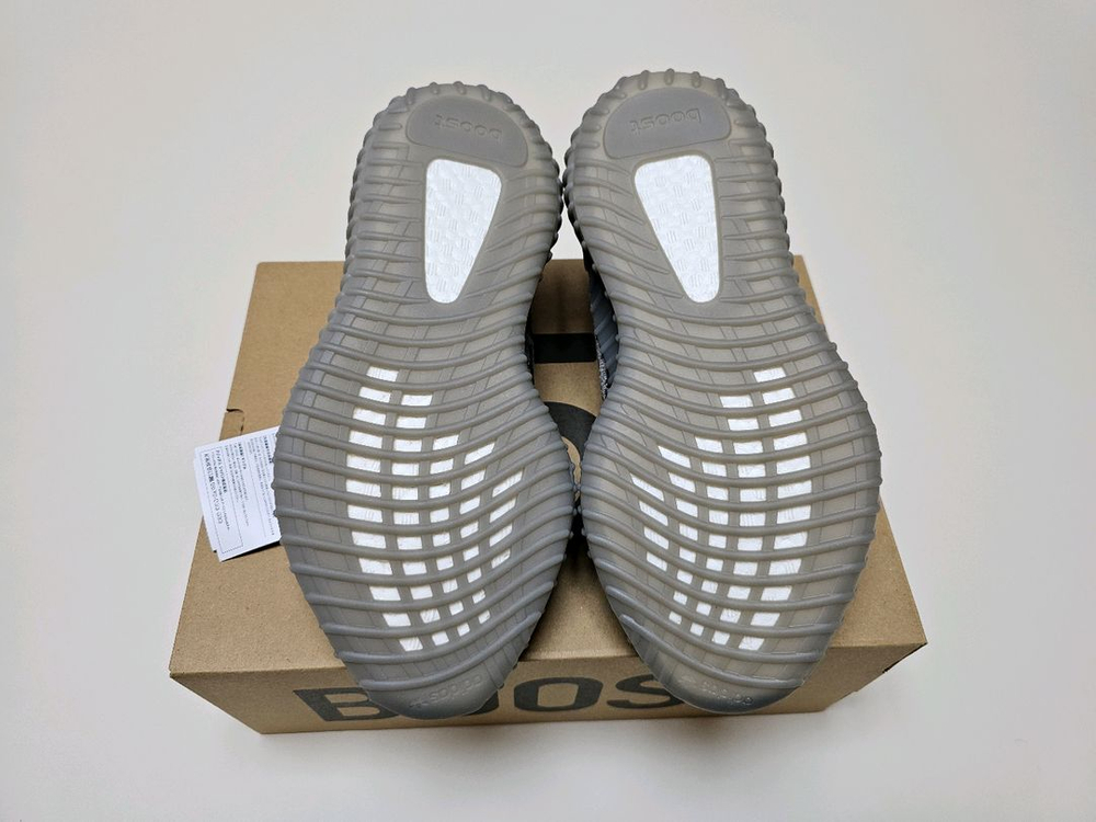 [새상품/270] 이지 부스트 350 V2 벨루가 리플렉티브 이미지