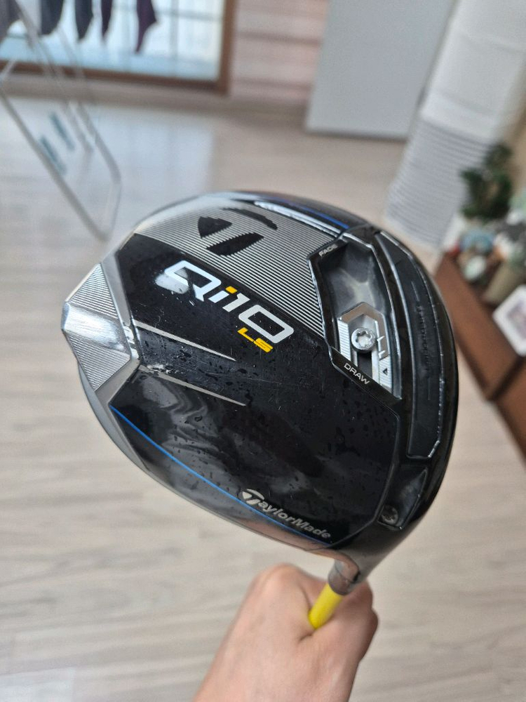 Qi10 9도 LS + 투어AD MT-6S 드라이버 이미지