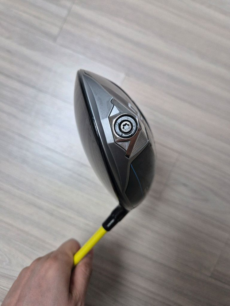 Qi10 9도 LS + 투어AD MT-6S 드라이버 이미지