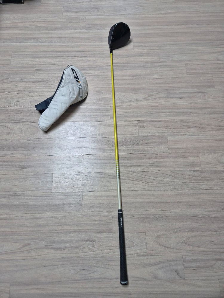 Qi10 9도 LS + 투어AD MT-6S 드라이버 이미지