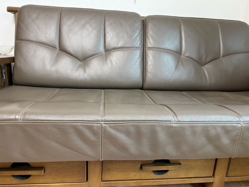 아피나 소파 3인용 팔아요 이미지