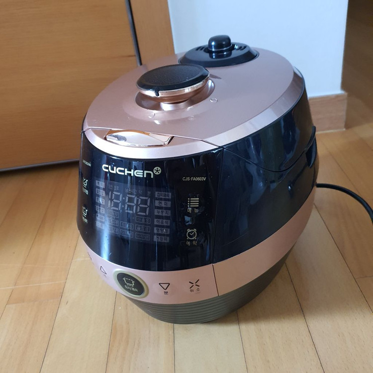쿠첸 전기 보온 압력 밥솥 CJS-FA0603V 압력밥 이미지