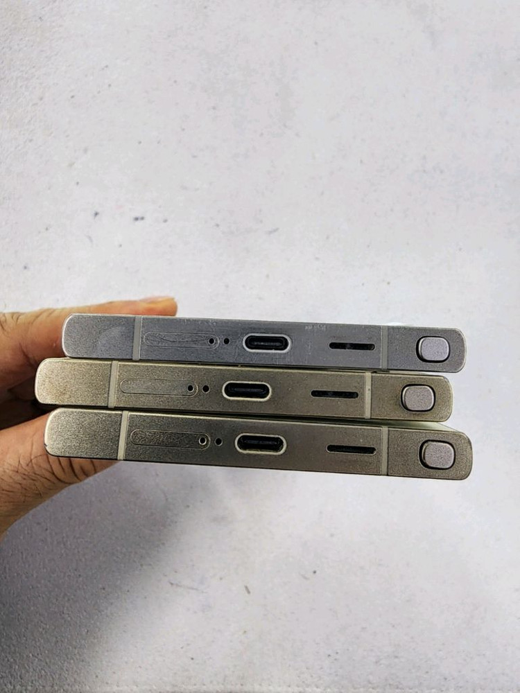 갤럭시s24울트라 256G 무잔상 상태최상 ^^ 이미지